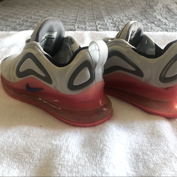 Kids Nike Air Max 720 - size 1y - Picture 2 of 4